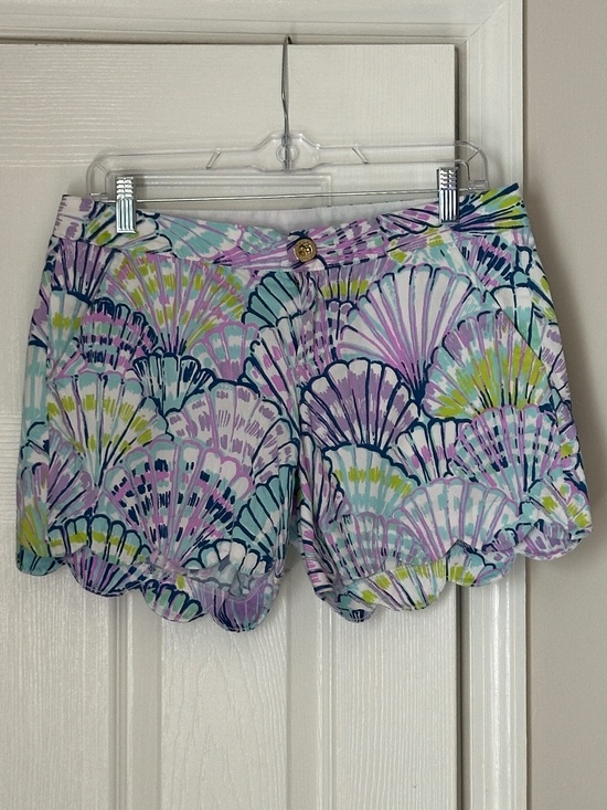 Lilly Pulitzer Pants - Lilly Pulitzer Oh Shello Pastel Print Buttercup Scalloped Hem Shorts Purple Sz 4